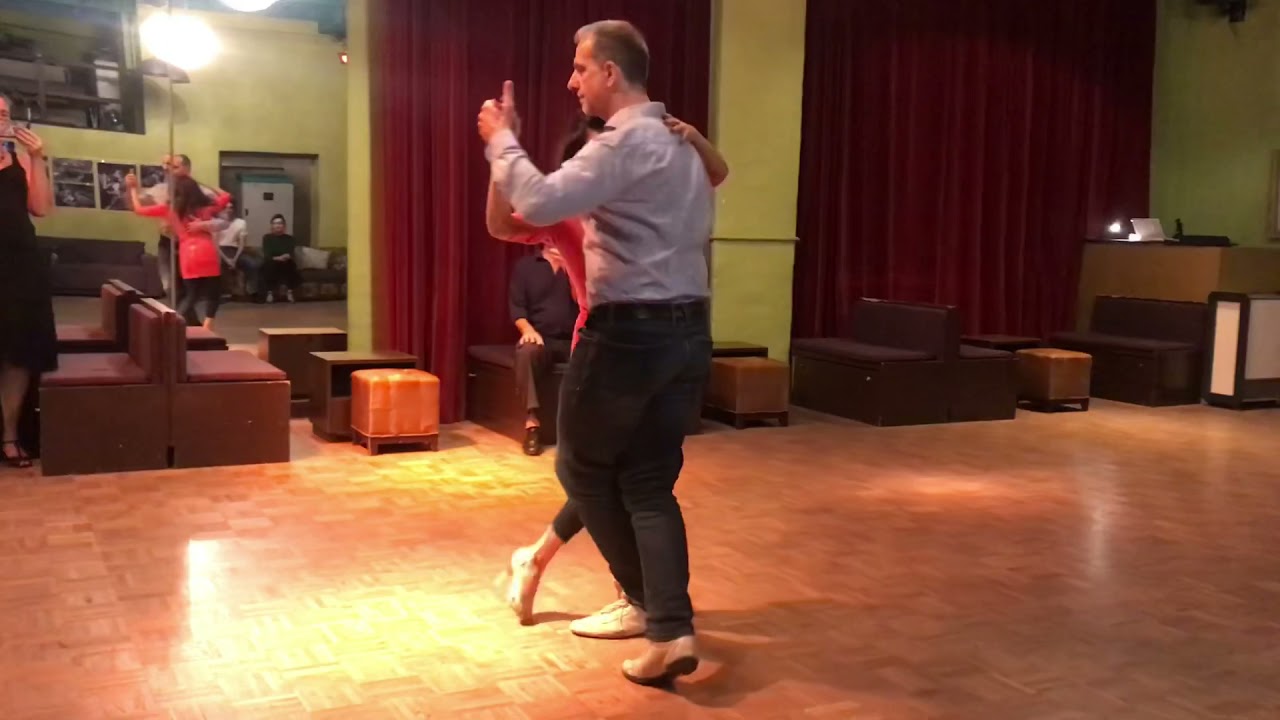 Tango Vals Drehung mit Silvana Anfossi & Rafael Busch