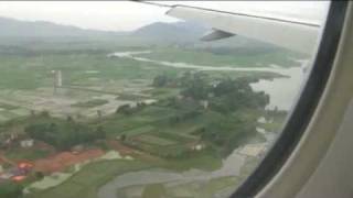 preview picture of video 'SQ 176 arriving in Hanoi'