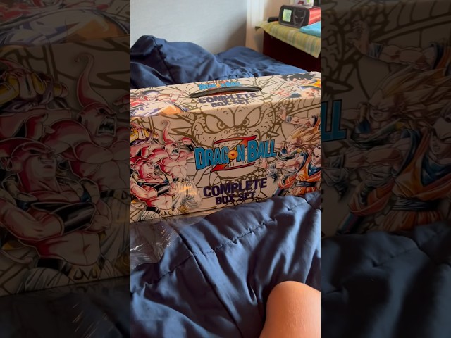 Vídeo relacionado con Dragon Ball Z Complete Box Set: Vols. 1-26 with premium