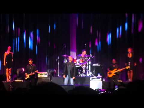 Michael Bolton Live Concert In Jakarta  Indonesia - Lean on me
