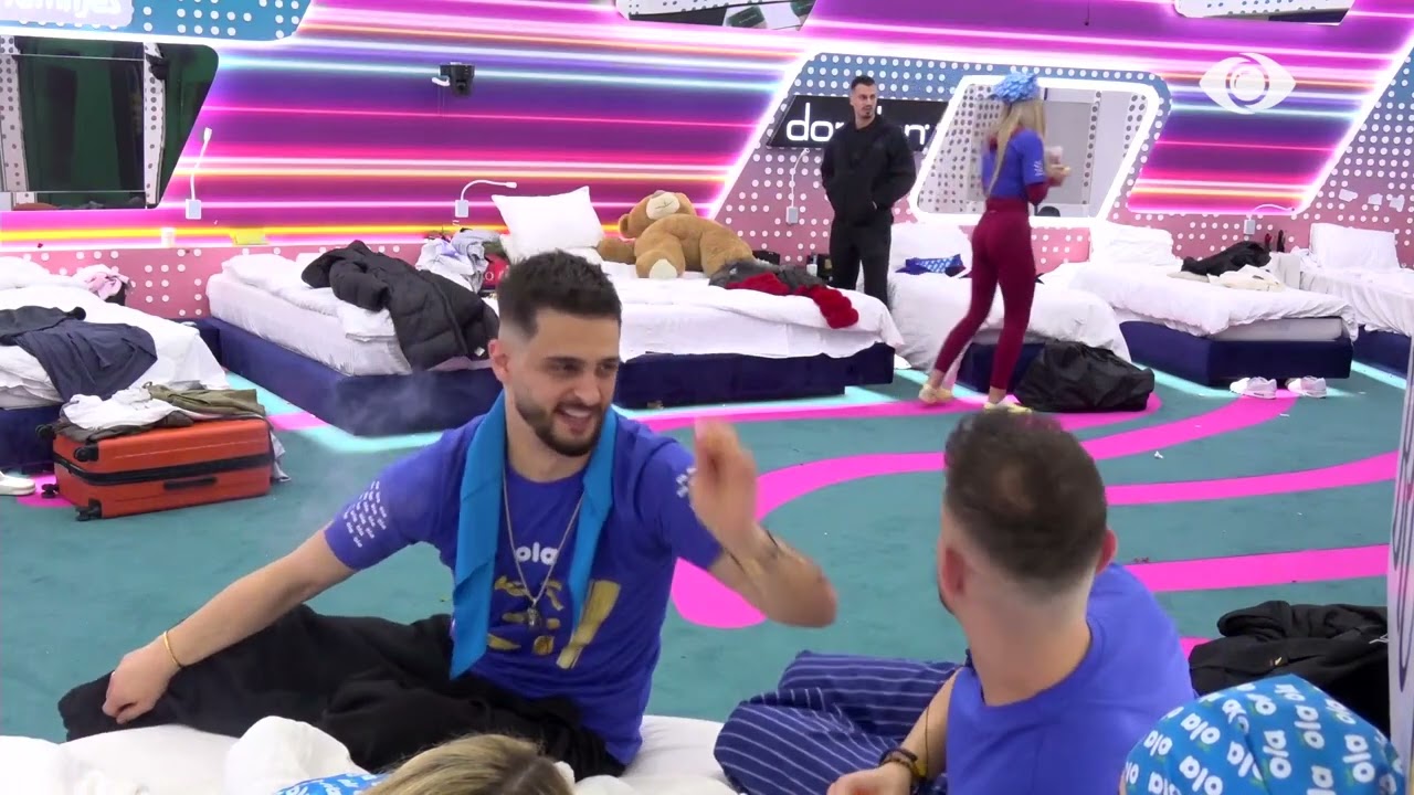 Më thuaj një fjalë që t'ja them Gimbos në italisht/ Selin pyet Gretën