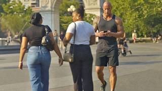 Celebrities Going Completely Unrecognized in Public! MQDEFAULT Thumbnail