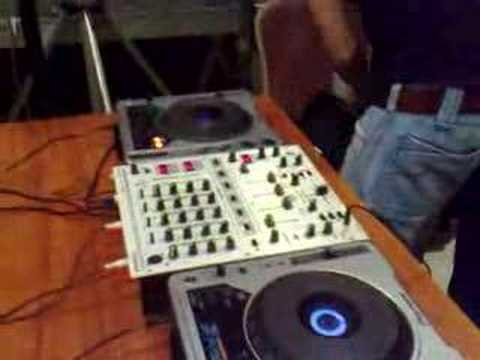 DJ Muzzy Live @ ISMAIL YK Concert Amsterdam