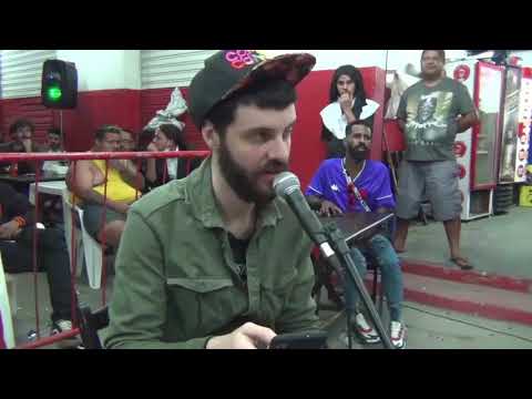 Chocolate cumprimenta me cumprimentando