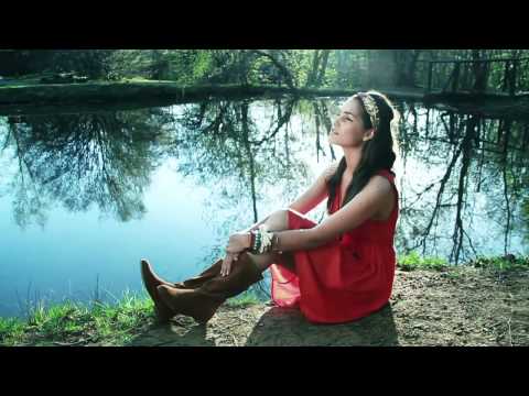 Vessy Boneva - Свързани Official Video