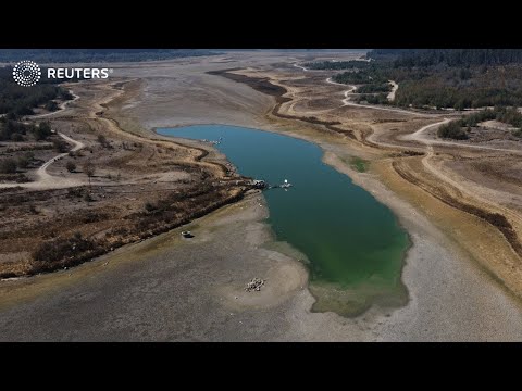 Chile’s 13-year drought turns lake into desert