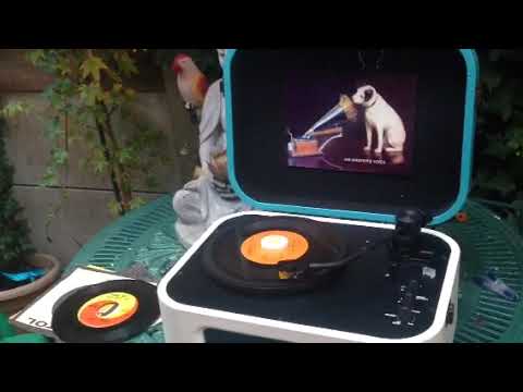MPK TT270 RECORD PLAYER