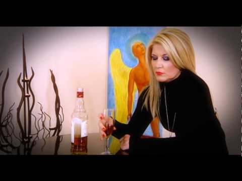 Χαρά Βέρρα - Πάλι Οινόπνευμα | Xara Verra - Pali Oinopnevma - Official Video Clip