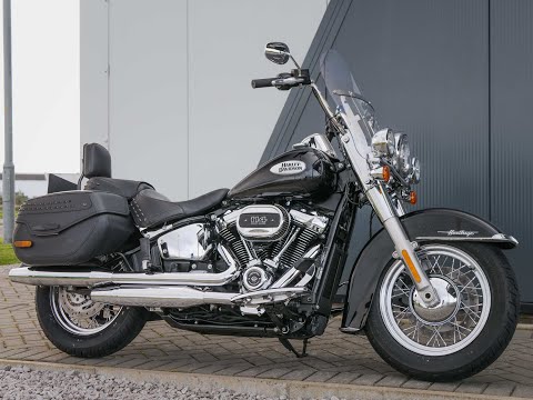 2023 Harley-Davidson FLHCS Heritage Classic 114