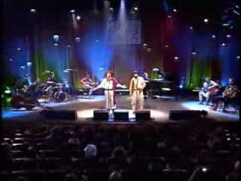 Pelos - Walther Morais e Nilton Ferreira - DVD - O Melhor do Canto e Encanto Nativo - Vol. 2 - 06