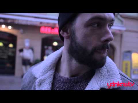 YDNKNWTV - Delicate Check: Street Style #3