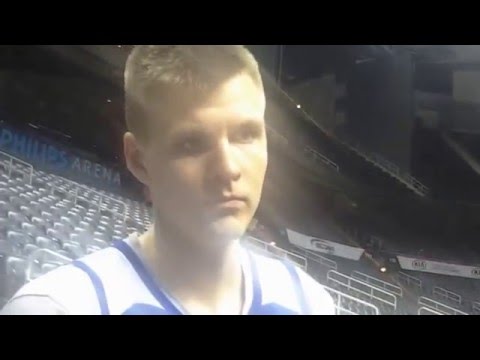 Backdor Cut: New York Knicks Kristaps Porzingis pregame presser 12.26.15
