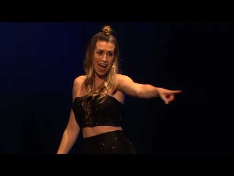 EVA SORIANO canta su versión de MAMMA MÍA en Ibicine