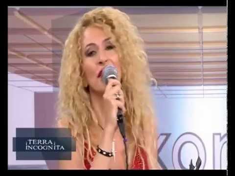 ΘΕΛΩ ΚΟΝΤΑ ΣΟΥ ΝΑ ΜΕΙΝΩ - Αντιγόνη Κατσούρη ( Antigoni Katsouri ) - TV performance