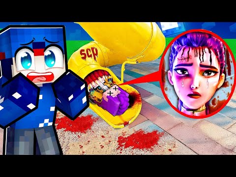 SCP SLIDE ATE RUMI FROM HUNTRIX IN A MINECRAFT PLAY PARK! 😱