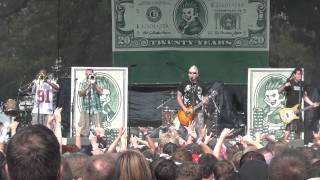 Less Than Jake - How&#39;s My Driving, Doug Hastings? (live at Riot Fest 2012)