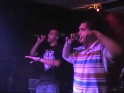 SELOP & TINI   PASEN Y VEAN (SALA RESISTENCIA)