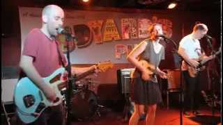 Allo Darlin' - Bright Eyes