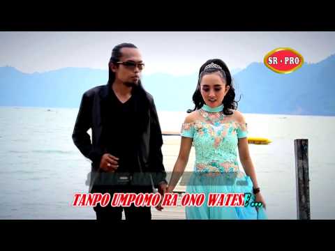 Arya Satria Feat. Rina Amelia - Gending Tresno | Dangdut (Official Music Video)