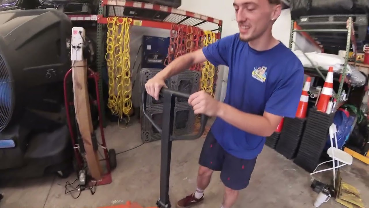 How to use a pallet jack