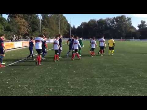 Opkomst van de elftallen, Hoogland tegen Zouaven