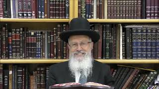 הגאון הרב אברהם יוסף שליט＂א האם מותר להשתמש בפטיש לפצח אגוזים בשבת  טבת תשפ"ו (רבנים שונים) - התמונה מוצגת ישירות מתוך אתר האינטרנט יוטיוב. זכויות היוצרים בתמונה שייכות ליוצרה. קישור קרדיט למקור התוכן נמצא בתוך דף הסרטון