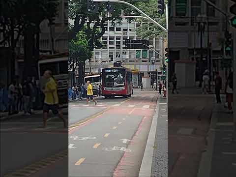 Trólebus no Centro de São Paulo. Bus of trolleybus