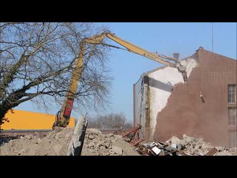 Bagger CAT 352 F longfront - die letzte Halle