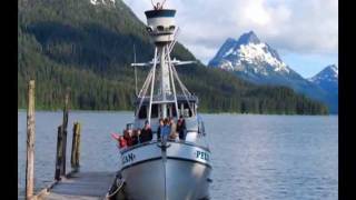 preview picture of video 'Highliner Lodge  Expedition Vessel Pelican.flv'