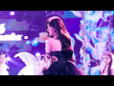 [221231] #ZhaoLusi performs"是你-It's you" at New Year's Eve party on DragonTV💜✨#TriệuLộTư#赵露思