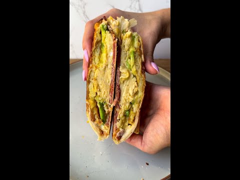 Copycat Breakfast Crunchwrap Supreme