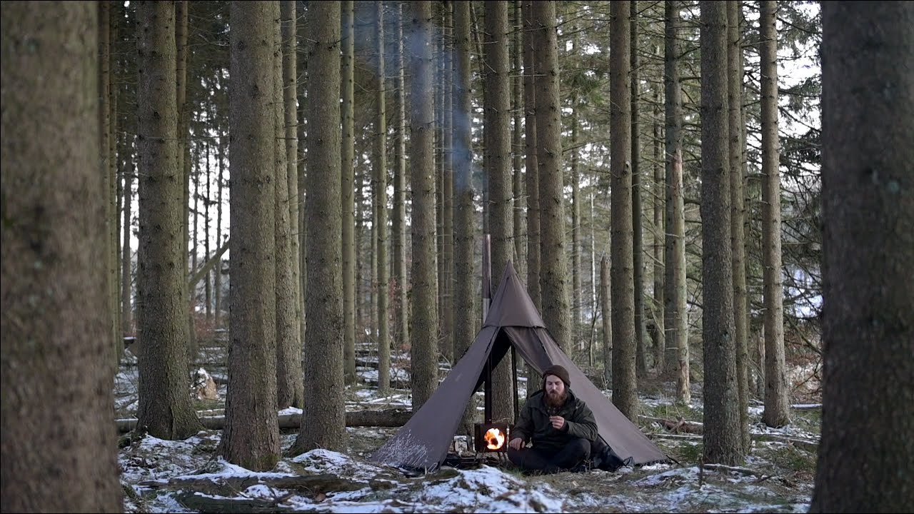 3 days winter hot tent trip - cooking food, birdwatching, homemade axe, saw and knife