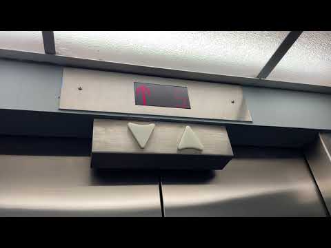 iPhone 12 Pro: MontgomeryKone Hydraulic Elevator/Lift @ Wells Fargo Bank Garage Downtown Tucson AZ