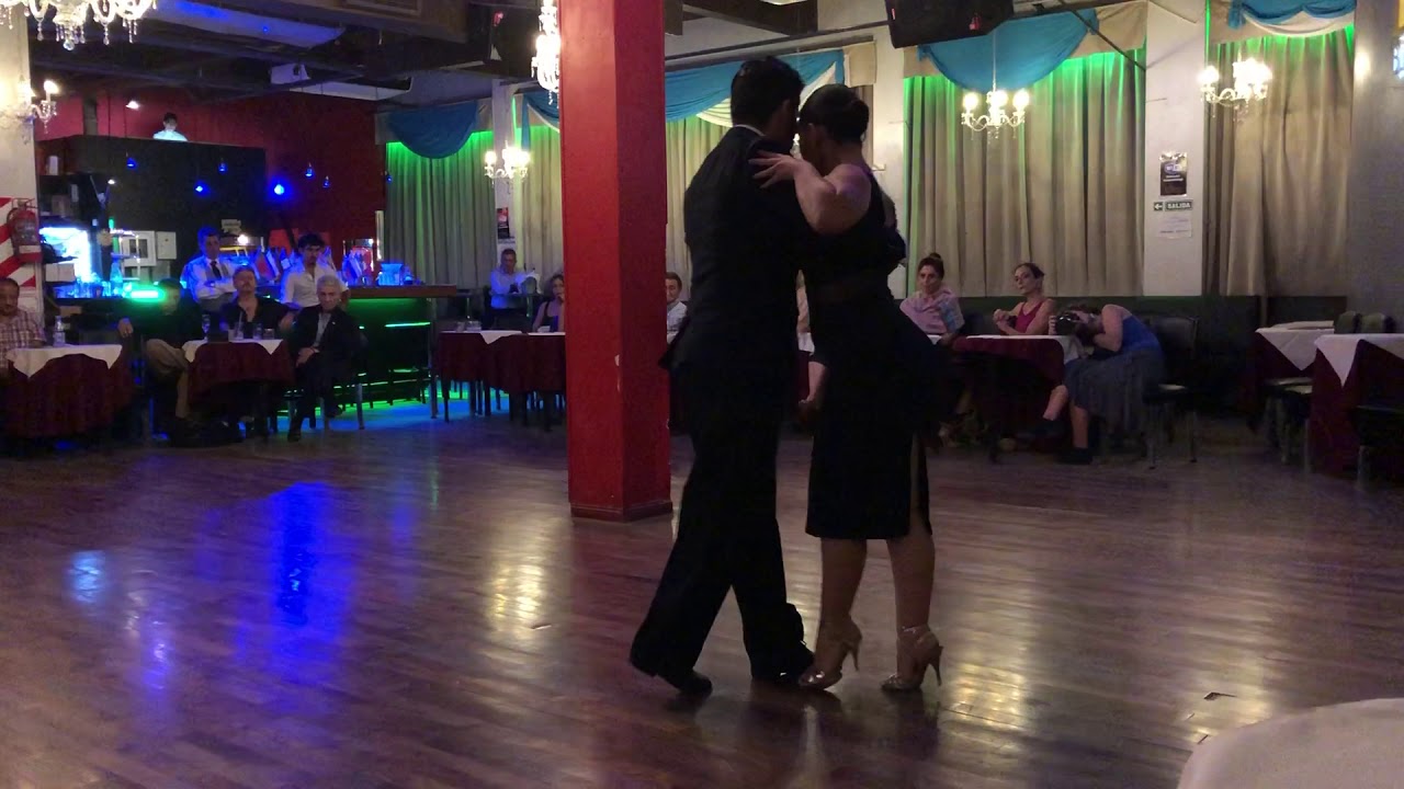 Alejandro Beron & Ezgi Ömüriş- 2/3, Milonga Porteño y Bailarin