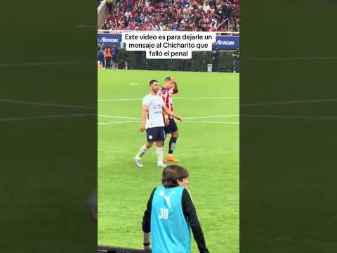 FUE CULPA DEL PELUQUIN 😅 #chivas #chivasfc #ch14 #chicharito #expulsion #farsasdelfutbol #ligamx