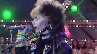 ALASKA Y LOS PEGAMOIDES - Horror en el hipermercado (Aplauso)