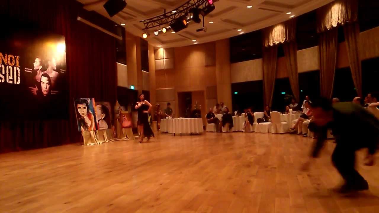 Tango Exposed Hanoi 2013 : NATACHA POBERAJ