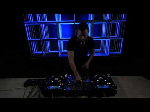 Raul Young - Lockdown DJ Set 01 / 2020-04-09