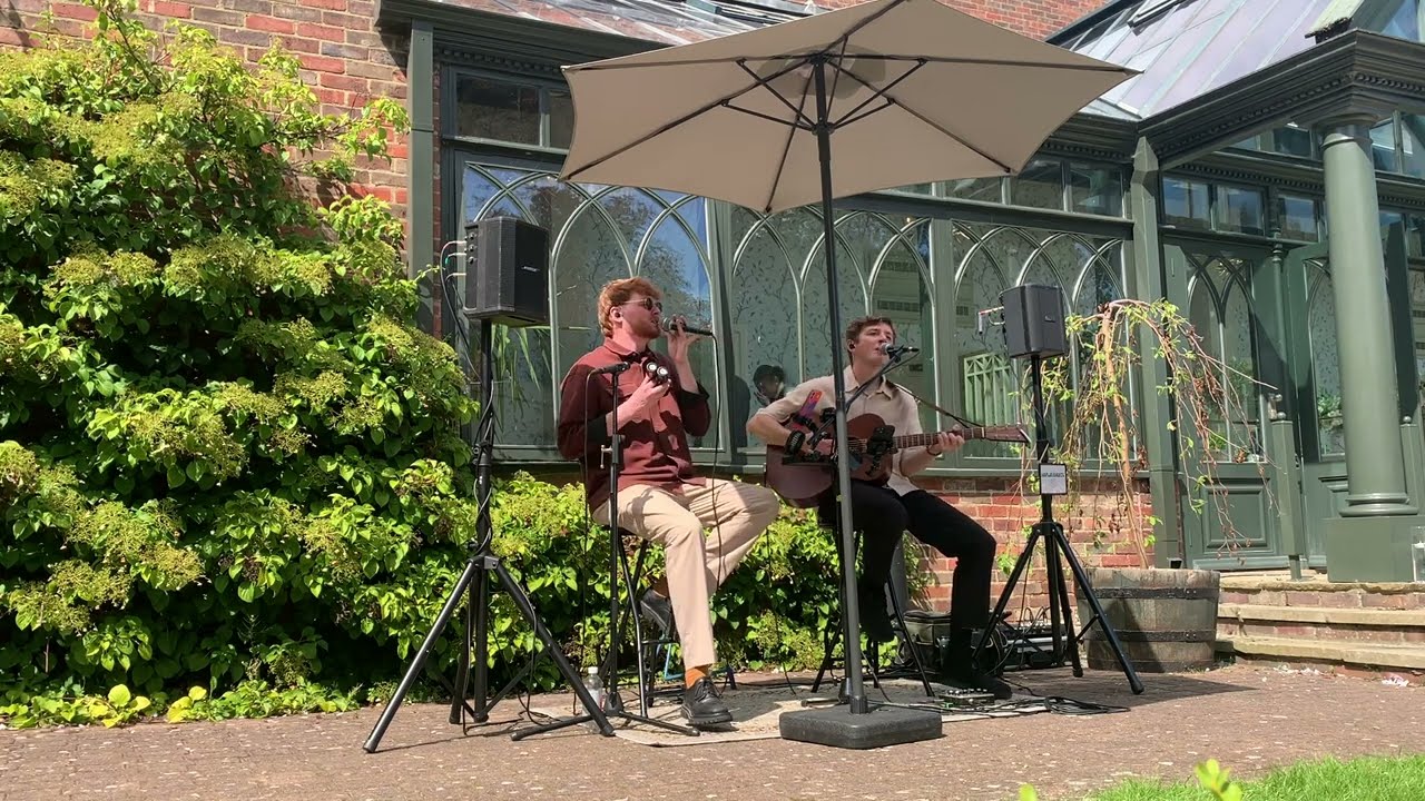 'Dreams' live at @Gisborough Hall Hotel. Performed by Sunday Soul Duo