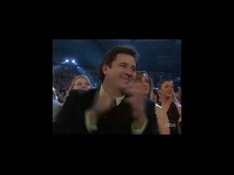 Brad Paisley Tribute To Jerry Reed 42nd.CMA.