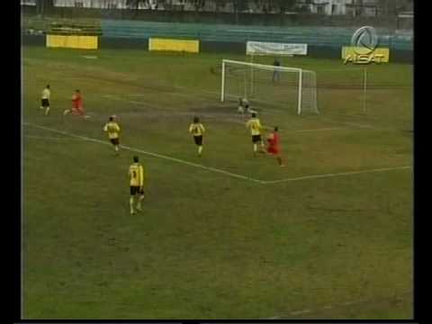 Superliga Shqiptare 2009 2010 Java e 20-te Besa - Kastrioti 1-0.wmv