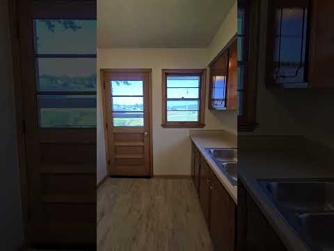 GBR 3758 S 82nd St - Video 2 of 2