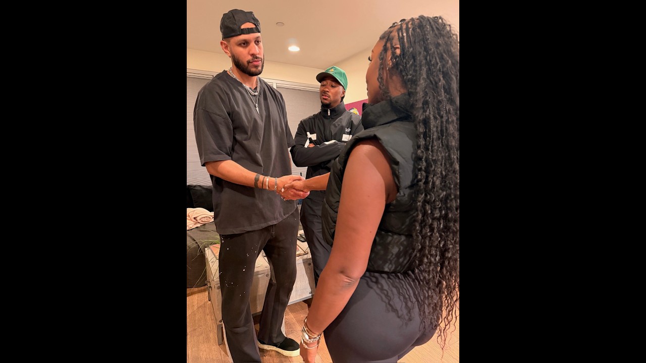Rone meets Rodney’s cousin Shardae and she’s gorgeous!