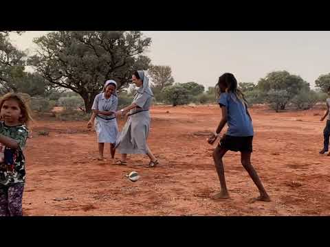 Football Nuns in Ltyentye Apurte