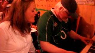 Mary Harte & Liam Doonan perform Tony Fahy's: "If I Fall in Love Again'Charley Farrelly's June 2011