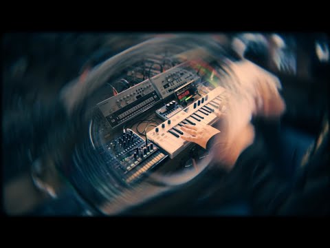 - Korg Volca FM2 Piano - Sinevibes Hollow Reverb -