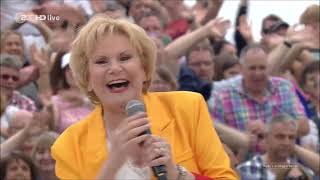 Peggy March - Die Frau in meinem Spiegel (LIVE) (10.07.22 - Fernsehgarten) (ZDF)