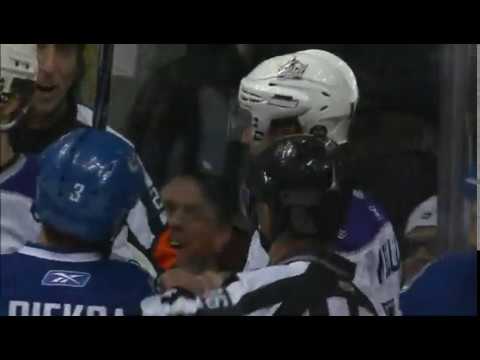 NHL  23.04.2010   Los Angeles Kings - Vancouver Canucks  G5