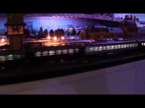 Märklin 37803 Diesellok V200 018 mit beleuchteten Nahverkehrswaggons Epoche III