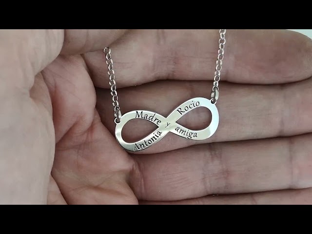 Vídeo relacionado con Collar Infinito Personalizado en Plata de Ley 925 con Corazón Fecha y Nombres con cadena Rolo de 40 cm + Alargador. Regalo de San Valentín, Día de los Enamorados. Hecho en España (Plata de Ley)